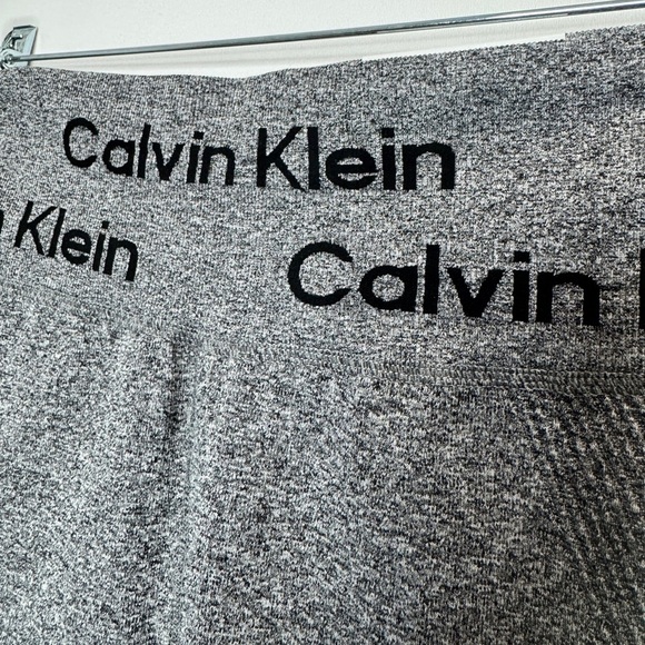 Bundle Calvin Klein Performance Seamless Ribbed Shorts - Picture 10 of 16